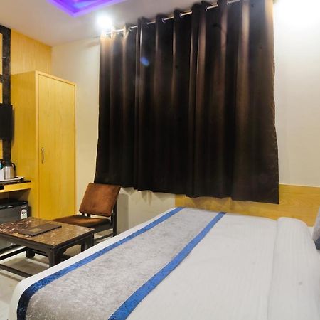 Hotel Karlo Kastle - Paharganj - New Delhi Exteriör bild