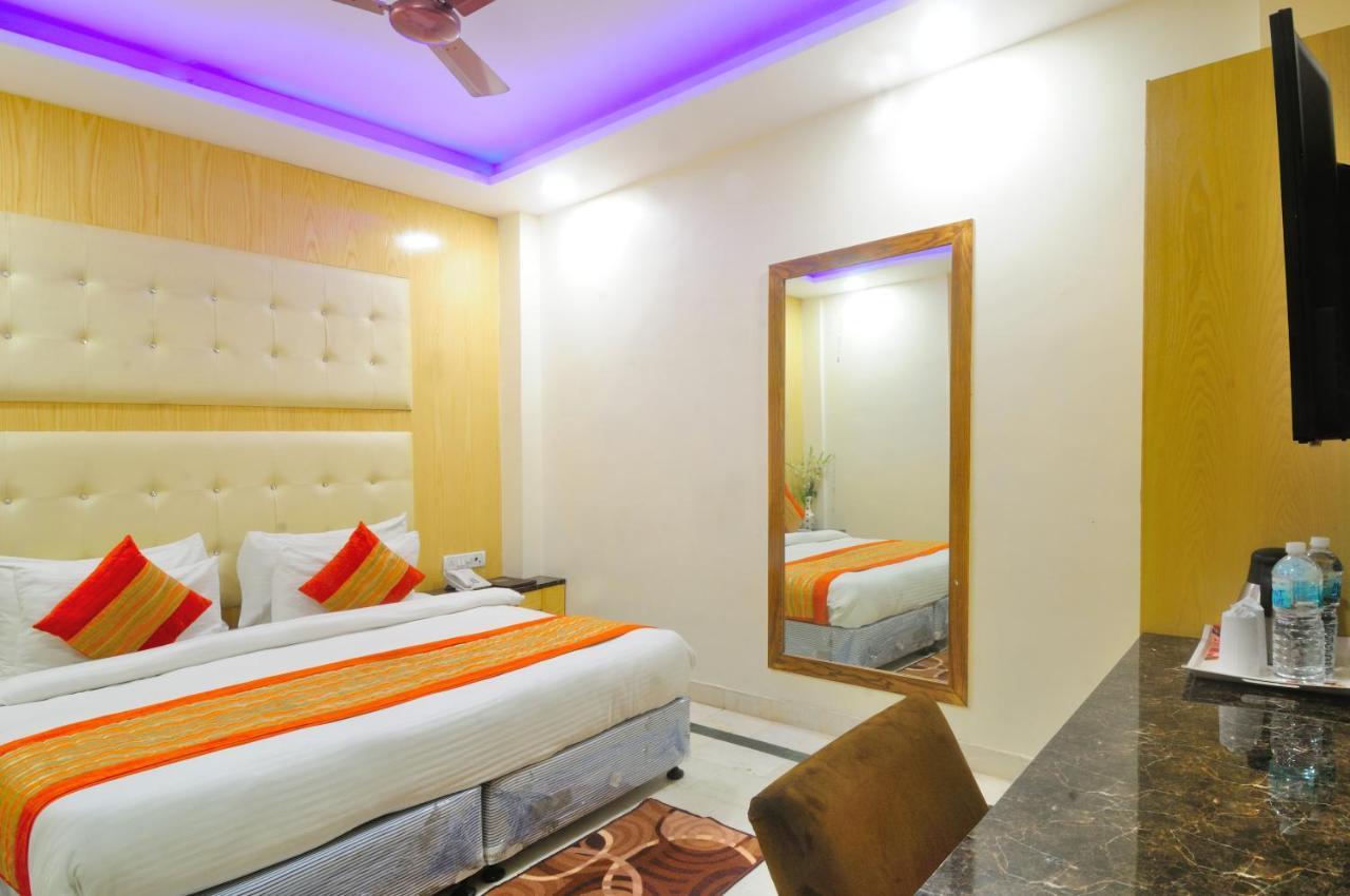 Hotel Karlo Kastle - Paharganj - New Delhi Exteriör bild