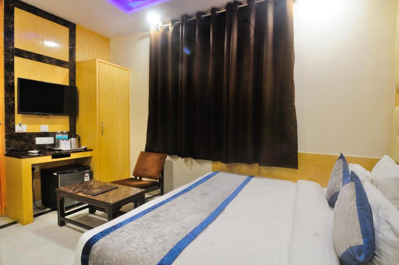 Hotel Karlo Kastle - Paharganj - New Delhi Exteriör bild