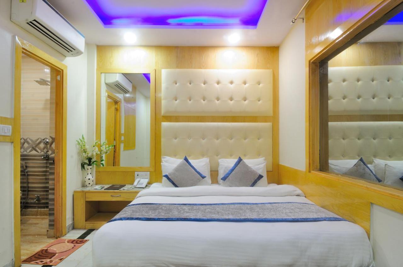 Hotel Karlo Kastle - Paharganj - New Delhi Exteriör bild