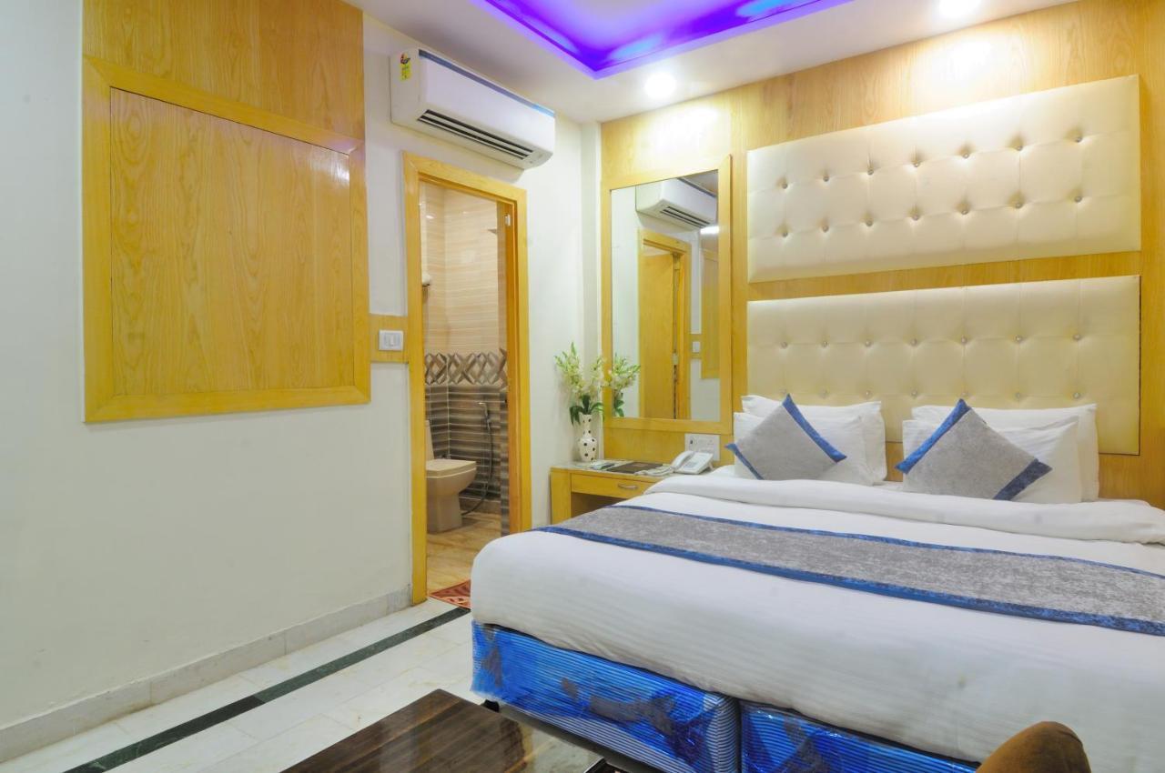 Hotel Karlo Kastle - Paharganj - New Delhi Exteriör bild